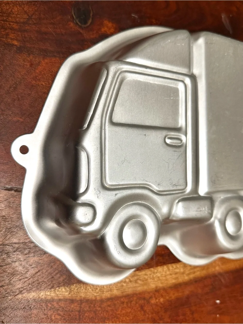 Vintage 1986 Wilton Aluminum Semi Truck Cake Pan Mold